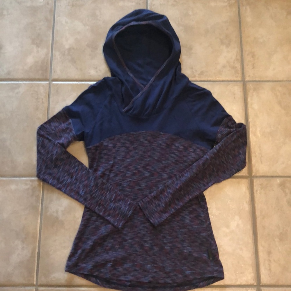 Columbia Sportswear Long-sleeve w/ Hood